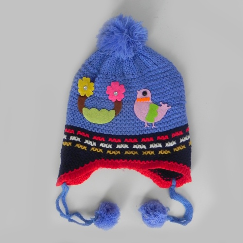 Gorro de lana con pompon y diseño de gallina con girasol para niños