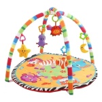 Alfombra lúdica infantil con animales colgantes - Image 4