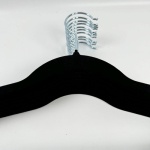 Pack X10 perchas de terciopelo antideslizantes Gn3001 - Image 7