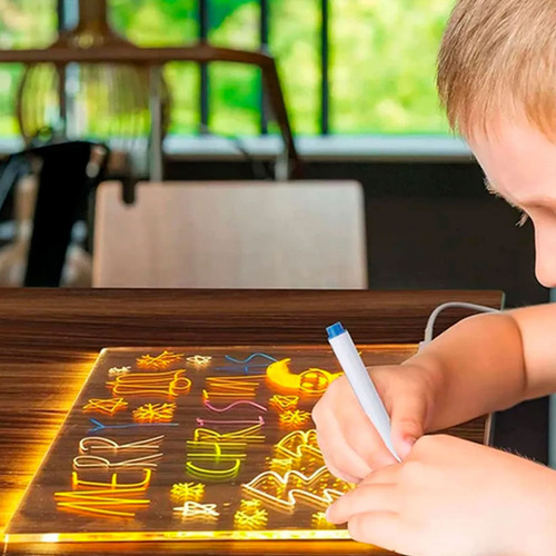 Pizarra mágica acrílica luminosa 15x15 cm luz LED Usb - Image 4