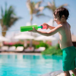 Pistola Lanza Agua Goma Espuma 20 Cm Flotador Verano Niños - Imagen 3