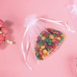 100 Bolsitas De Organza Con Cordon 7x9 Cm Souvenirs Joyería - Imagen 4