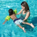 Bracitos flotadores inflables para niños - Image 12