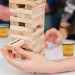 Juego de mesa yenga + 4 vasos shot