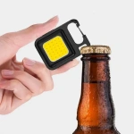 Mini linterna Led Cob llavero imán abridor botella para camping El413 - Imagen 6