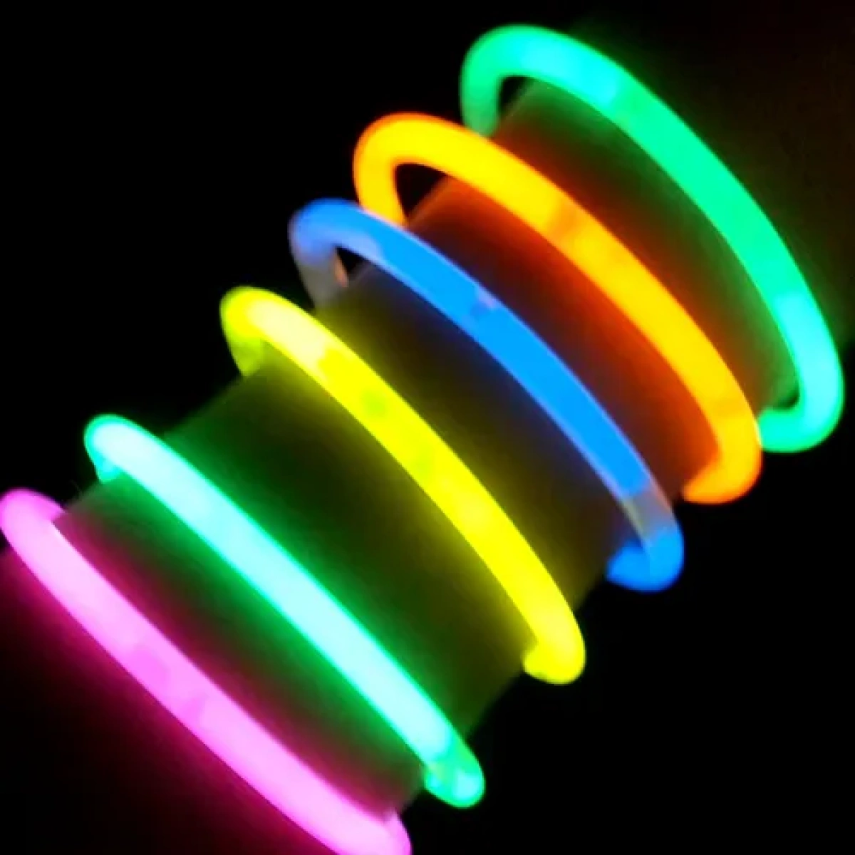 Random Luminoso Pack X 100 brazaletes luminosos de neón - Oportunidades Vip
