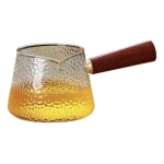 Taza de vidrio con mango de madera Mt09048